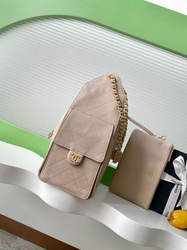 Chanel 25