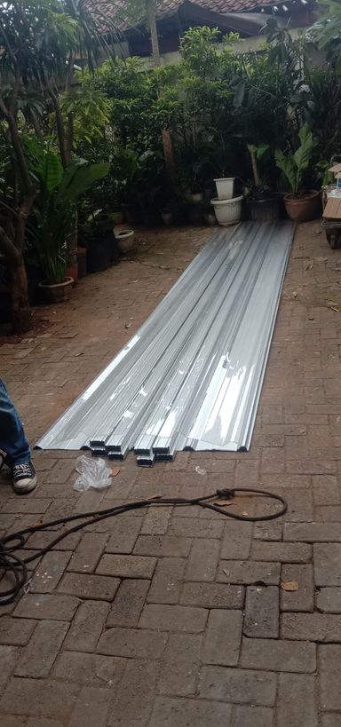 Atap Transparan Gelombang