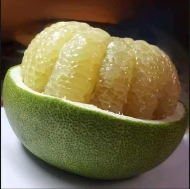Pomelo, White (Thong Dee)