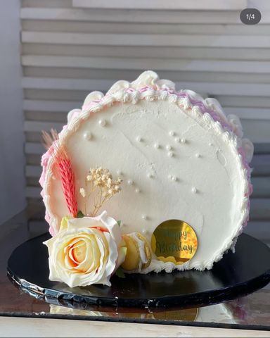 Cake Top Forward Cake