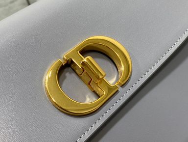 30 Montaigne Bag