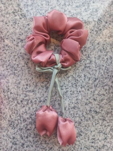 Wholesale Tulip Flower Scrunchie