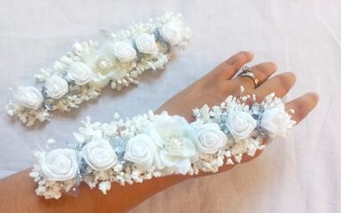 Tattoo Corsage – Bridal Floral Elegance 🌸✨