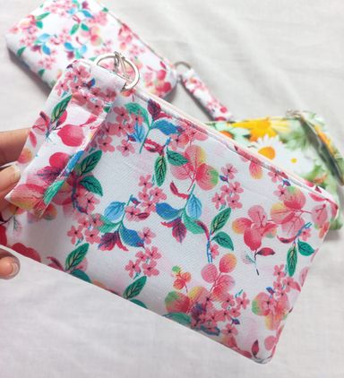🩷 Designed Cotton Pouch