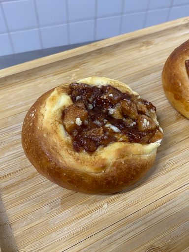 Apple Cream Brioche (Box of 4)