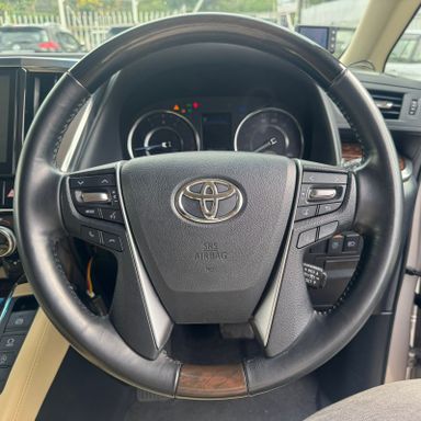 Toyota Alphard 2018
