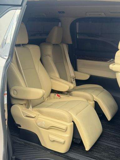Toyota Alphard 2018