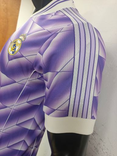 Real Madrid 2025/26 Travel Shirt 5 (Purple / White)