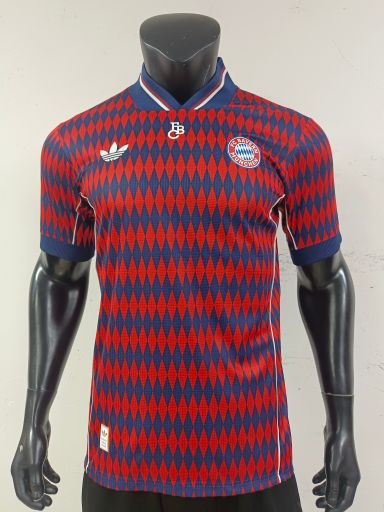 FC Bayern 2025/26 Travel shirt (Red / Blue) 