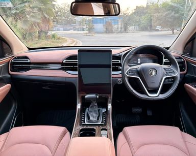 MG Hector Plus | Petrol | Delhi | 2023