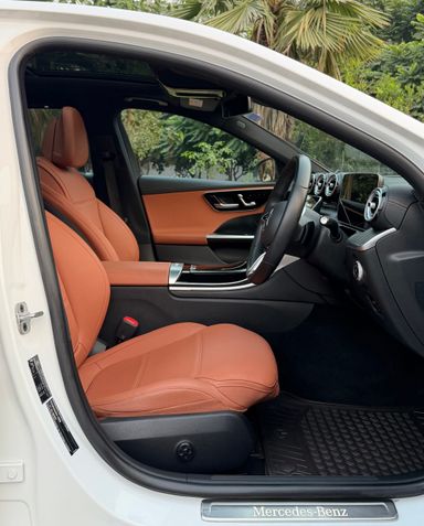 Mercedes C200 | Petrol | Chandigarh | 2024