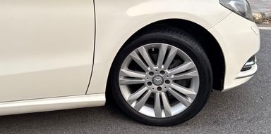 Mercedes B180 | Petrol | Delhi | 2012