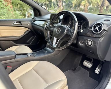 Mercedes B180 | Petrol | Delhi | 2012