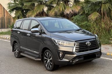 Toyota Innova Crysta | Petrol | Haryana | 2022