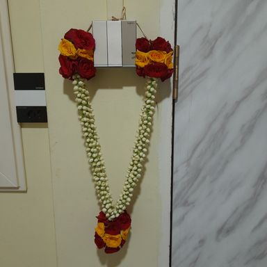  Jasmine garland