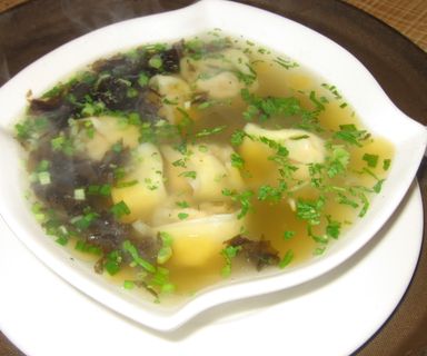 Veg. Wontons  素菜  馄饨  ( Original or Sichuan Spicy ) Soup (8 pcs) 