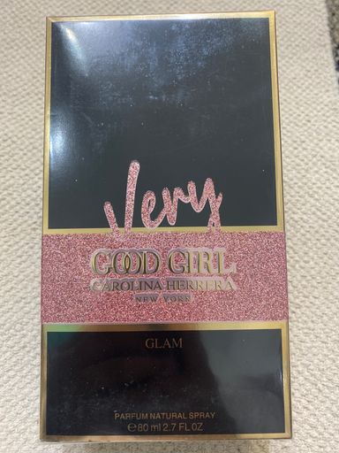 Very good girl carolina herrera glam