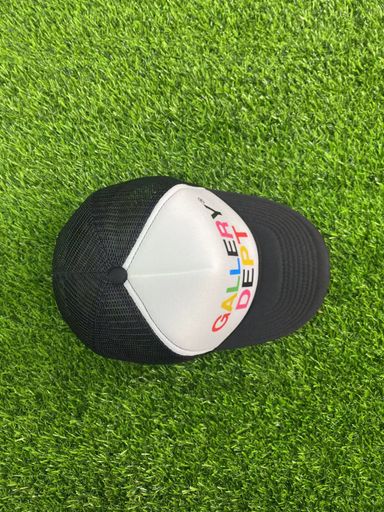 GD CURVE PEAK RAINBOW BLACK & WHITE