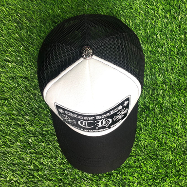 CH CURVED PEAK BLACK AND WHITE