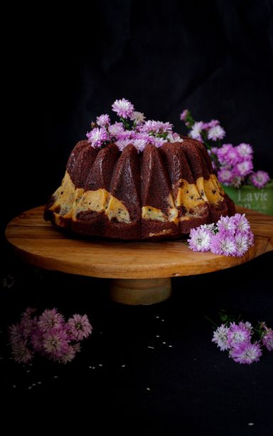 CHOCOLATE CHEESE BUTTER CAKE