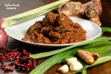 Rendang Tok (Spicy Beef Rendang, Perak Style)