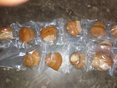 Small cakes