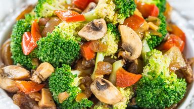 Stir fry broccoli with mix mushroom