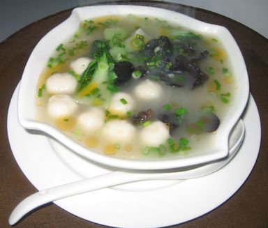 Fish Ball Noodles Soup   鱼丸面
