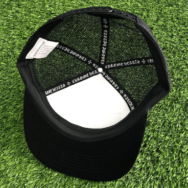 CH FLAT PEAK BLACK AND WHITE