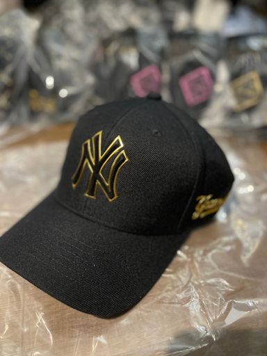 Acrylic Logo Ball Cap NEW YORK YANKEES - CC25