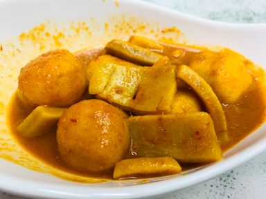#5 Hong Kong Curry Fishball & Cuttlefish 香港咖喱鱼丸鱿鱼