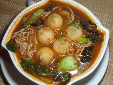 Crab Balls Noodles Soup   蟹球汤面  (Original , Spicy or Tomyum)
