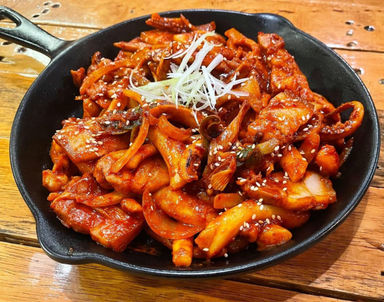 오삼불고기 (2인) Osam Bulgogi (Stir-Fried Squid & Pork Belly) (Spicy) (2Pax)