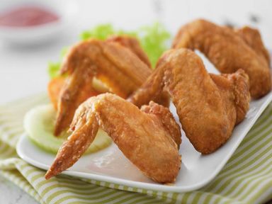 Deep fried chicken wings