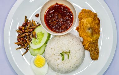 NASI LEMAK AYAM GORENG