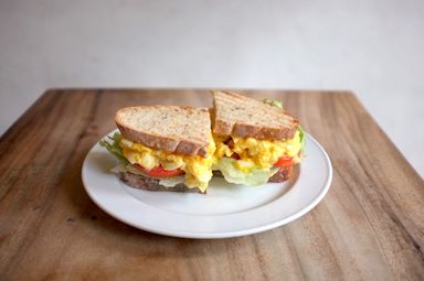 Chunky egg sandwich