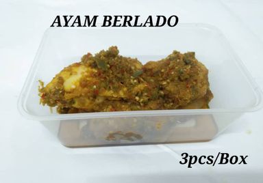AYAM BERLADO