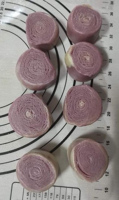 Home baked Spiral Yam Mooncake 