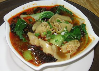 Veg. Wonton Noodles  Soup 芸吞面 - 素菜  ( Original Or Sichuan Spicy )