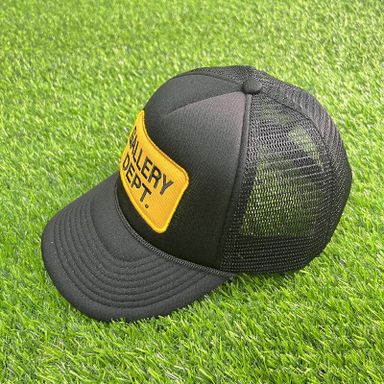 GD CURVE PEAK LOGO BLACK