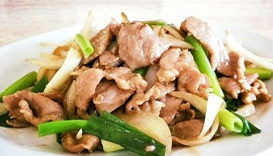 M 7 - 姜葱猪肉 (Fried Pork wz Spring Onion)