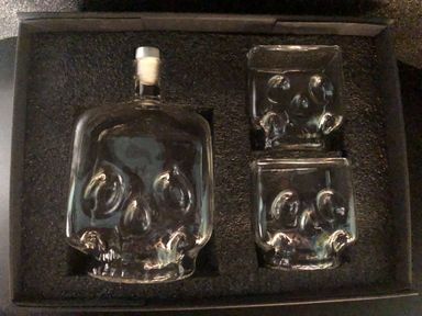 Unique Skeleton/Skull Decanter Gift Set 