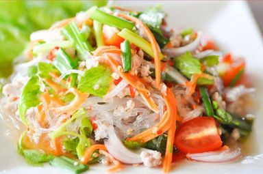 Spicy vermicelli salad
