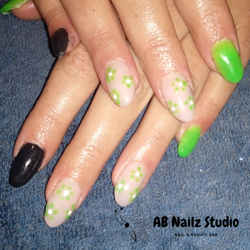 Nails Wall_11