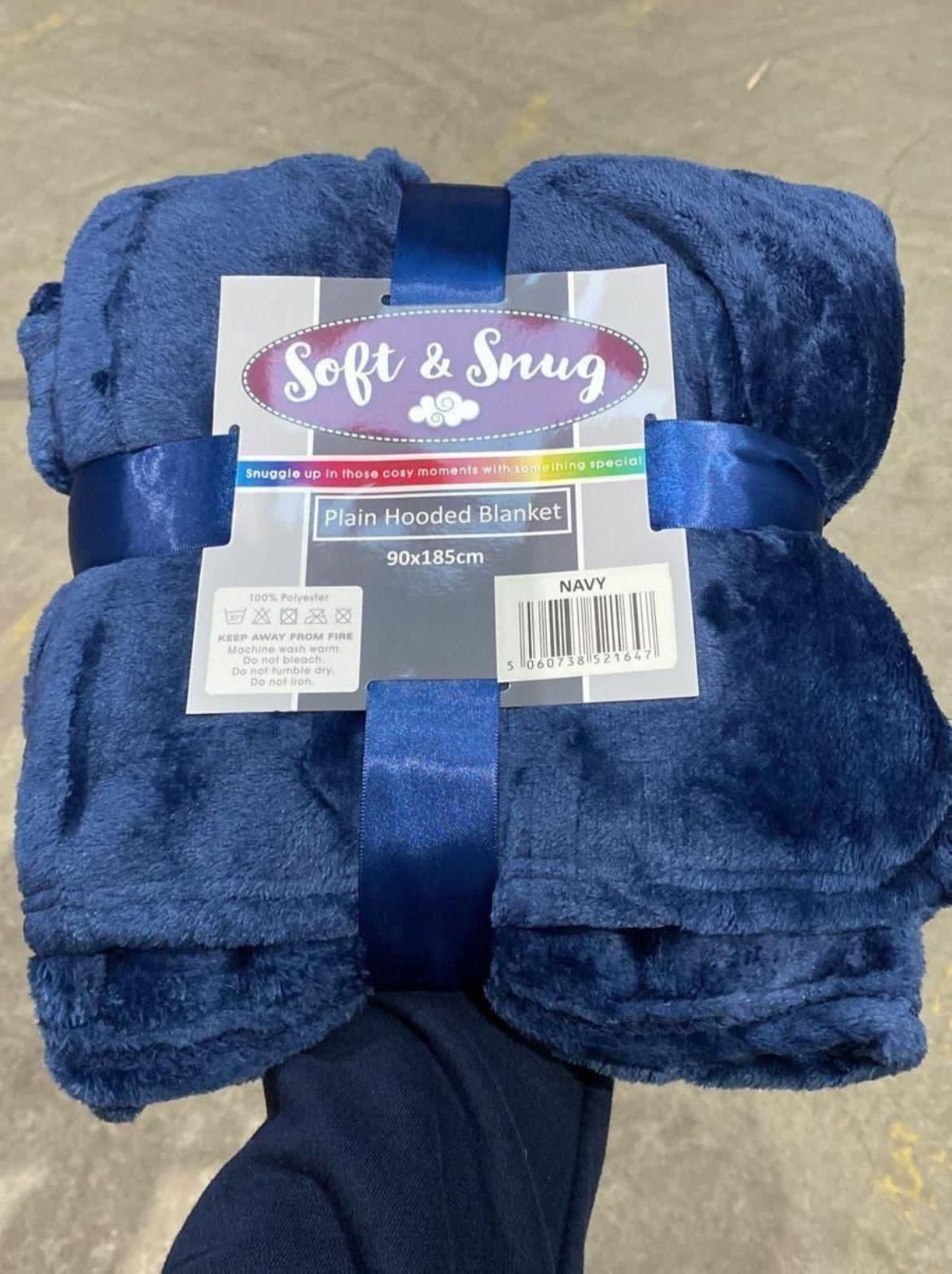 ⭐️ Soft & snug hooded blanket  90x185cm