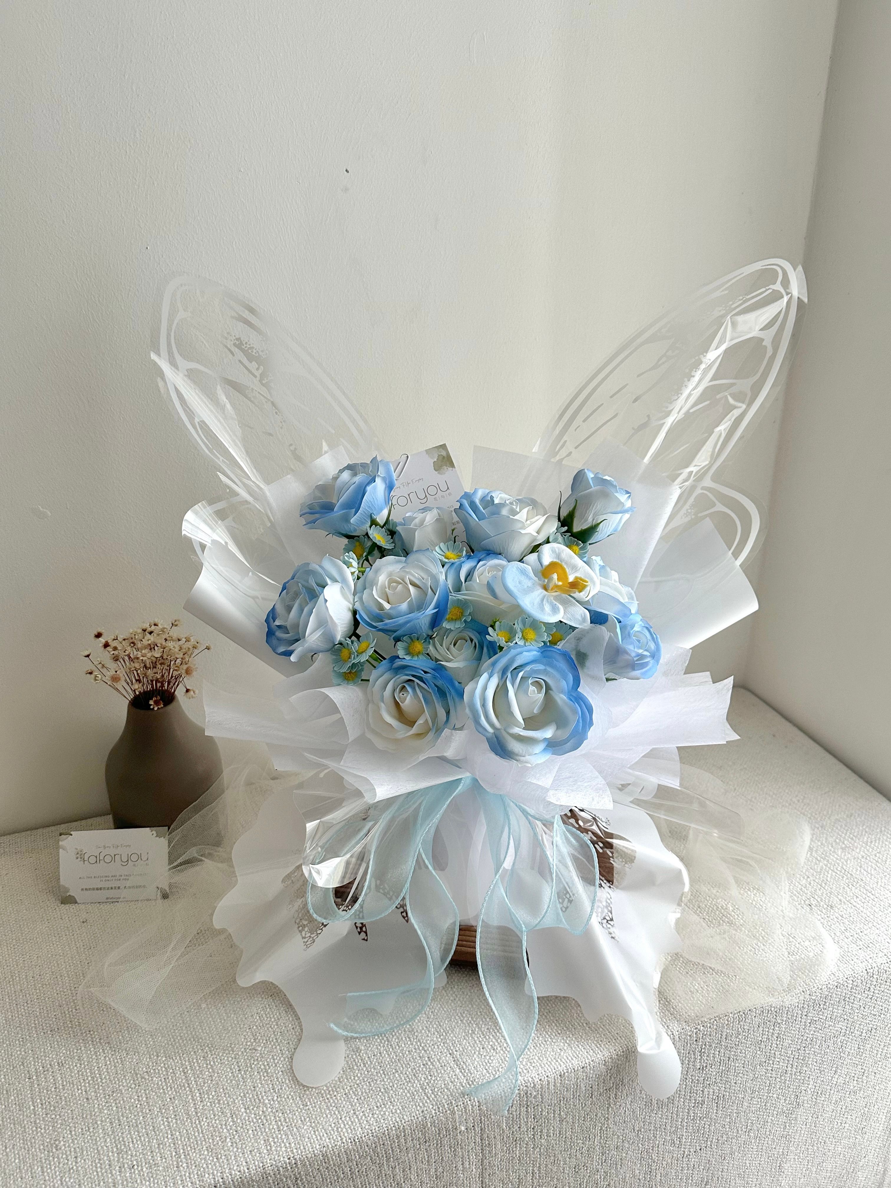 White Butterfly Bouquet (Mix Soap Flower)