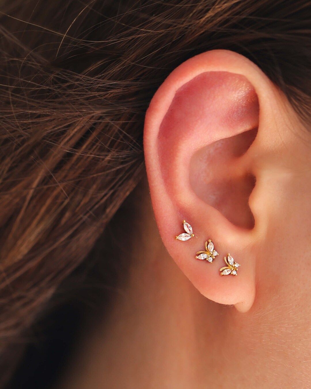 SS AD STONE EAR STUDS