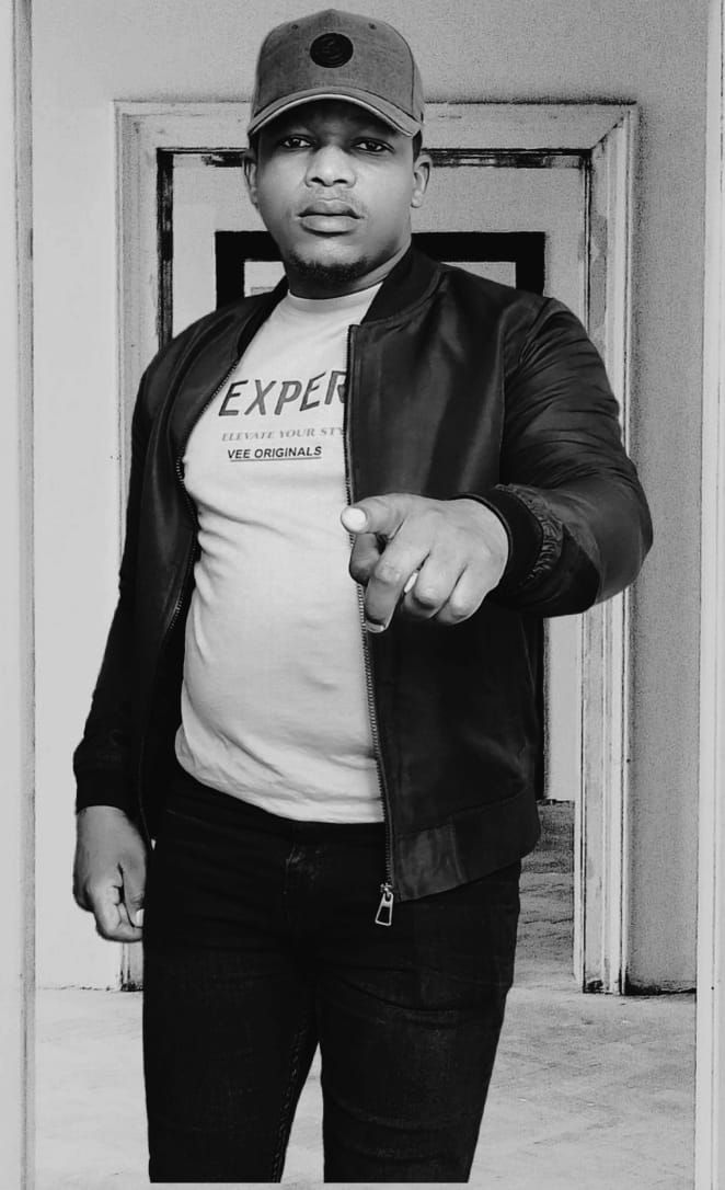 Expert Clothing Store _1
