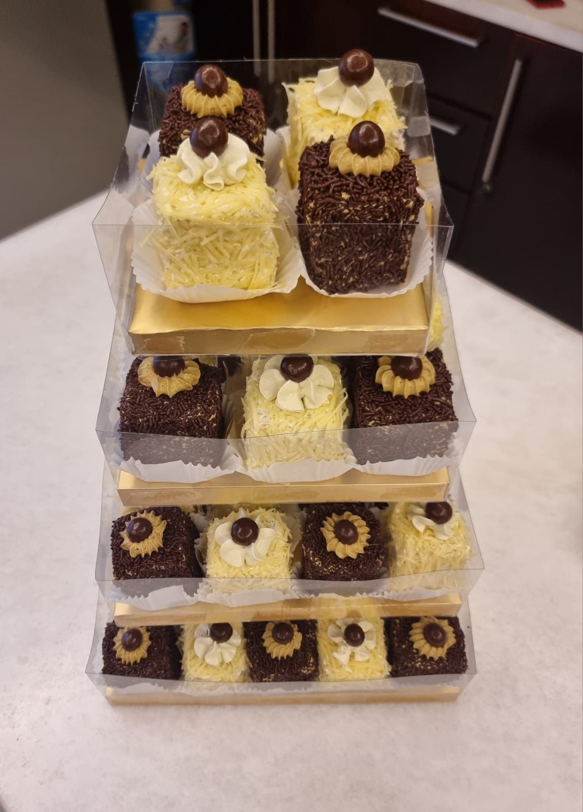 ᴍɪɴɪᴄᴀᴋᴇs ᴛᴏᴡᴇʀ 🍰_4