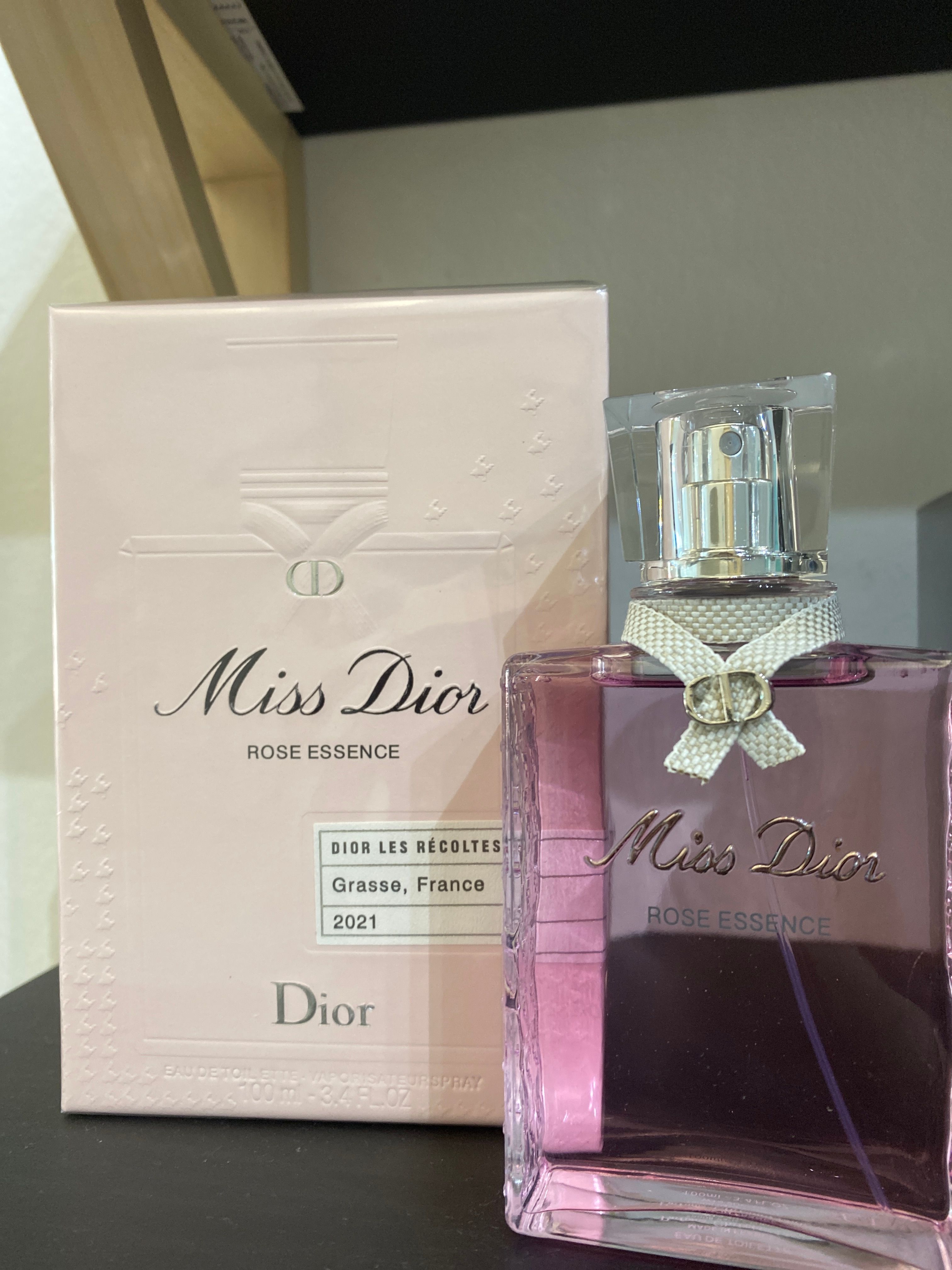 Miss Dior rose essence